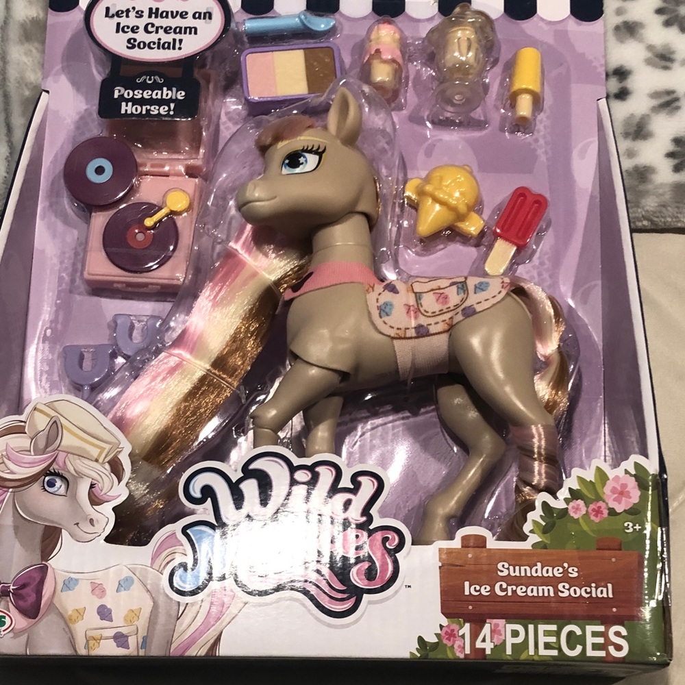 Wild Meadows Sundae's Ice Cream Social Poseable Horse Toy - Pink & Gold Accents